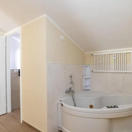 Scaligero 4* فيرونا